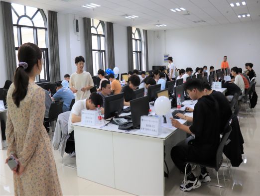 1621281700248018501.jpg 在线纸牌